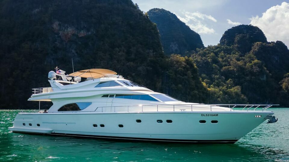 Аренда яхты Ferretti 80 на Пхукете