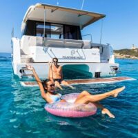 Моторный катамаран Fountaine Pajot 40