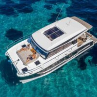 Моторный катамаран Fountaine Pajot 40